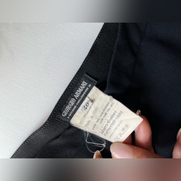 Giorgio Armani front side slit skirt size 40 - Picture 9 of 9